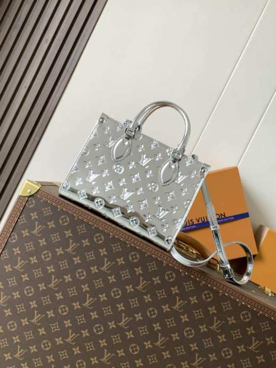 Picture of Louis Vuitton Handbags _SKUfw215513506fw